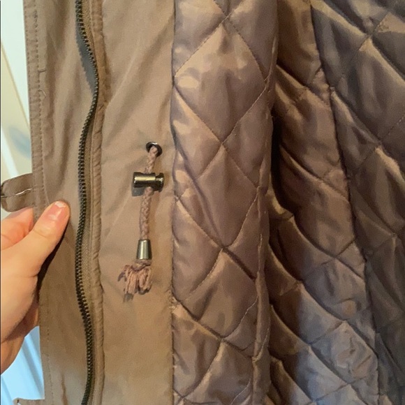 Rachel Roy tan winter jacket with hood - Picture 4 of 5